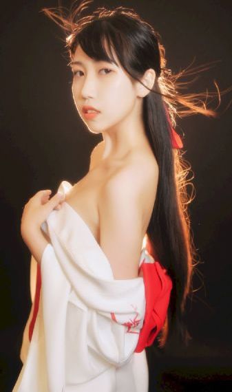 一女被多男玩3p文_剧情片免费观看韩国