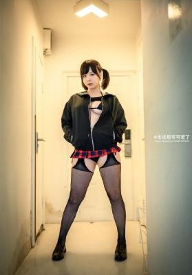 日本美女打扑克_BD英语免费观看视频